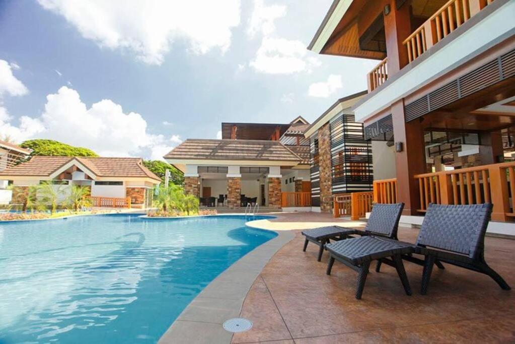 Dreamy 2Br Condo, With A Golf Course View Cebu Extérieur photo